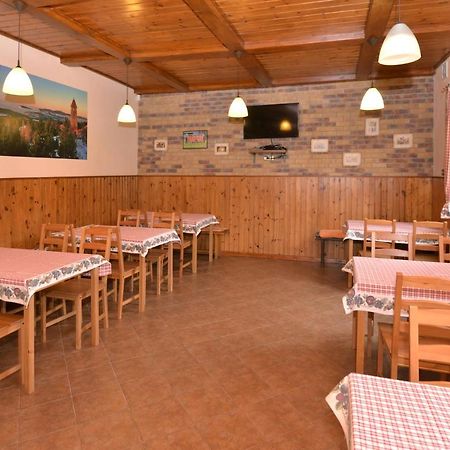Penzion Jizerka Jablonec nad Nisou Bagian luar foto