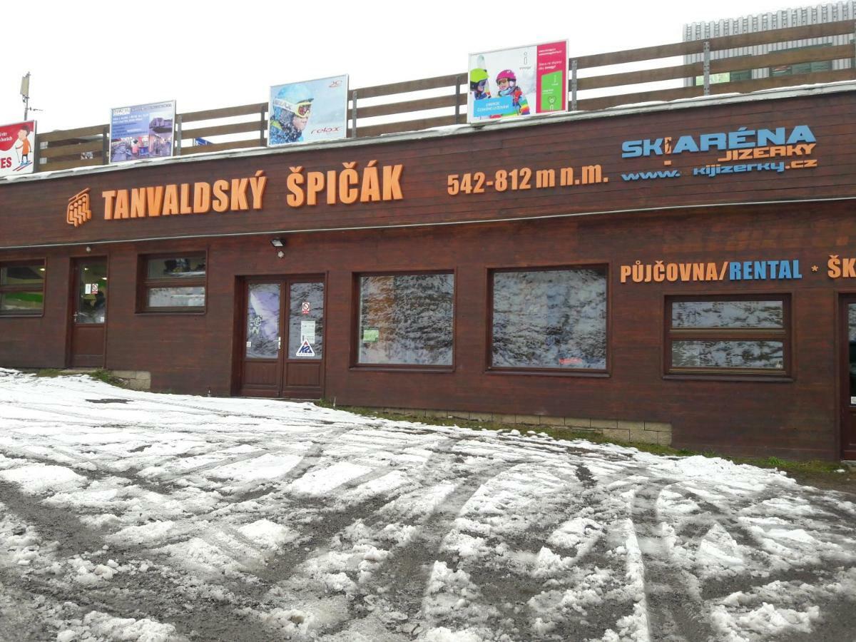 Penzion Jizerka Jablonec nad Nisou Bagian luar foto