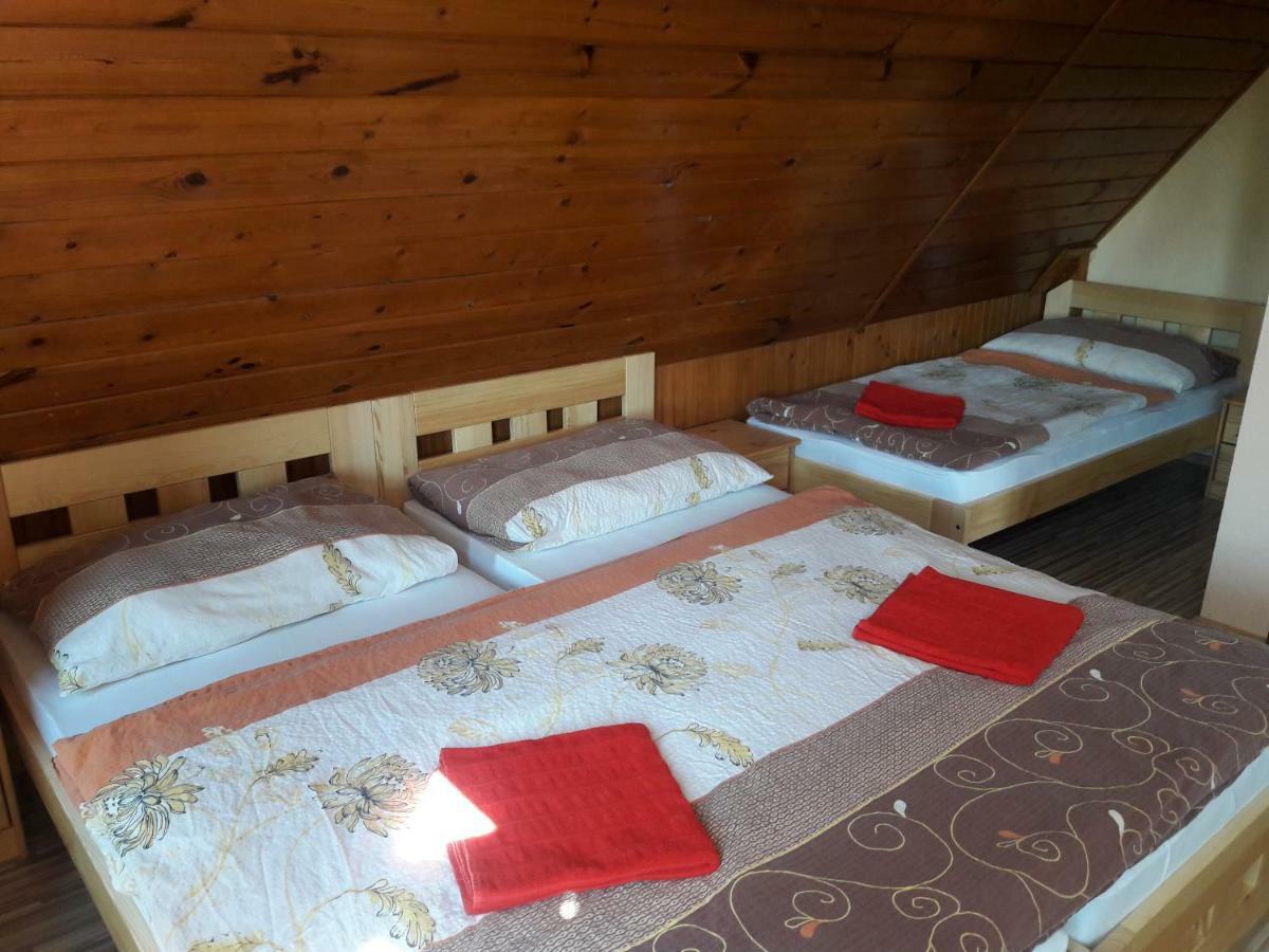 Penzion Jizerka Jablonec nad Nisou Bagian luar foto